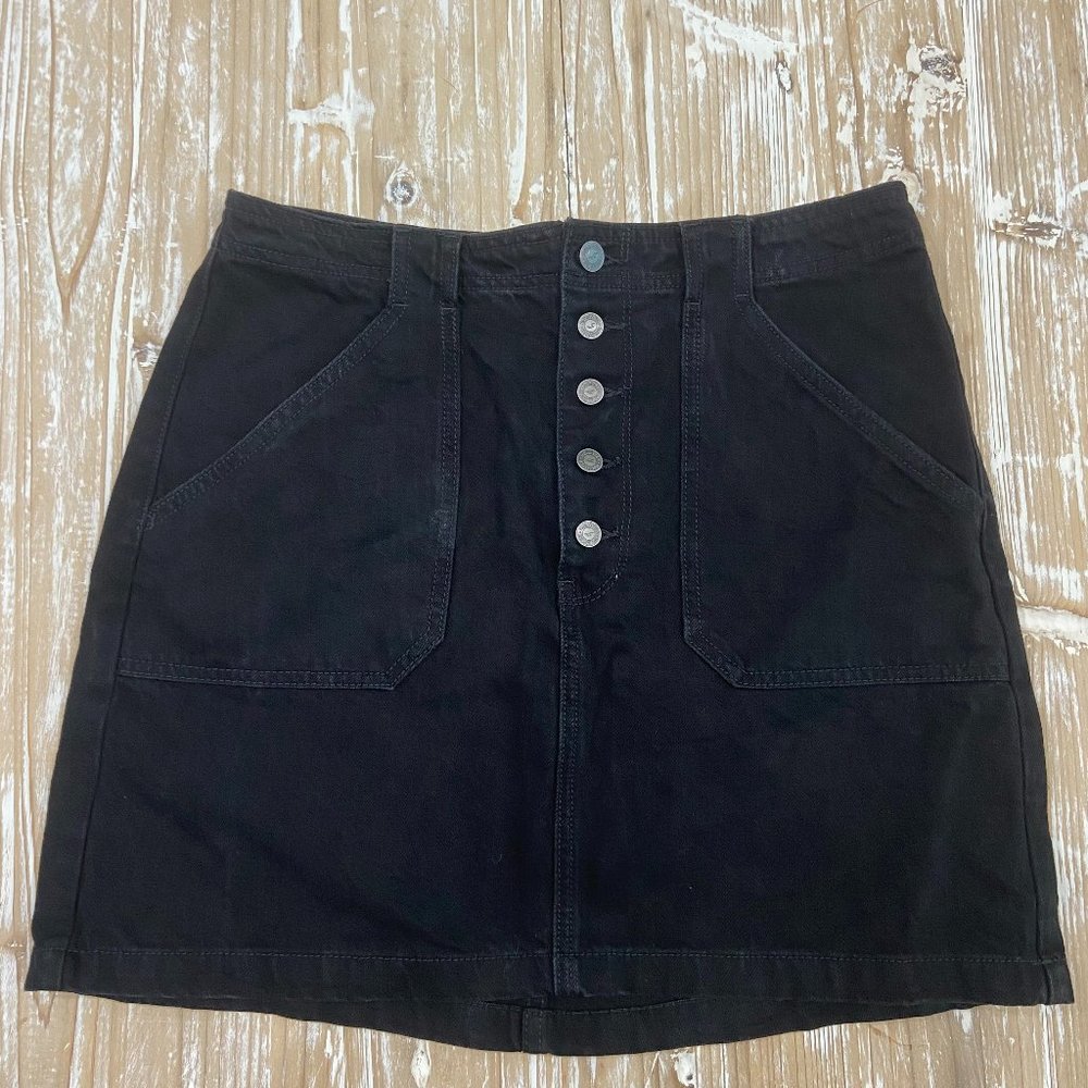 HOLLISTER ULTRA HIGH RISE SKIRT SIZE 11